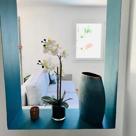 Gite Jura Mina La Maison Du Bonheur Hébergement de vacances *