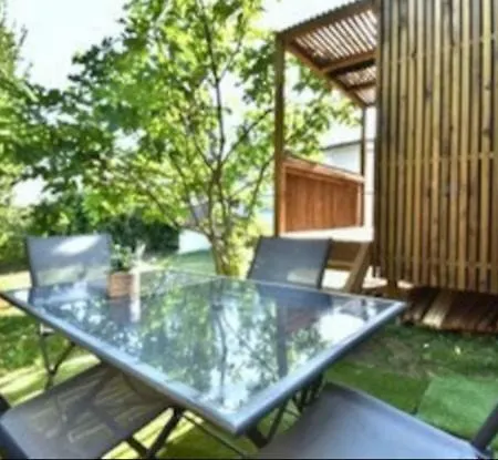 Hébergement de vacances Gite Jura Mina La Maison Du Bonheur *